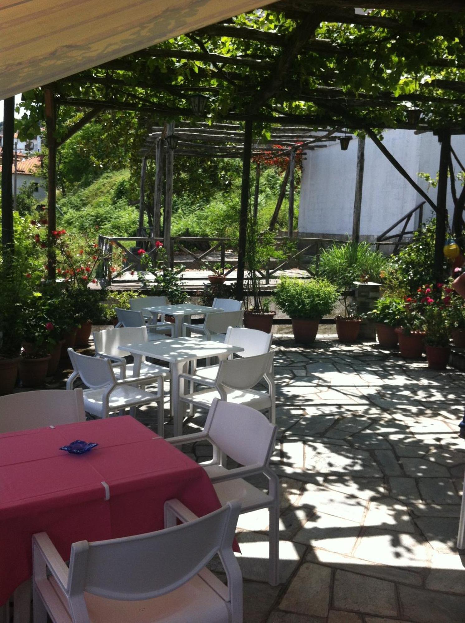 Hotel Sevilli Agios Ioannis  Экстерьер фото